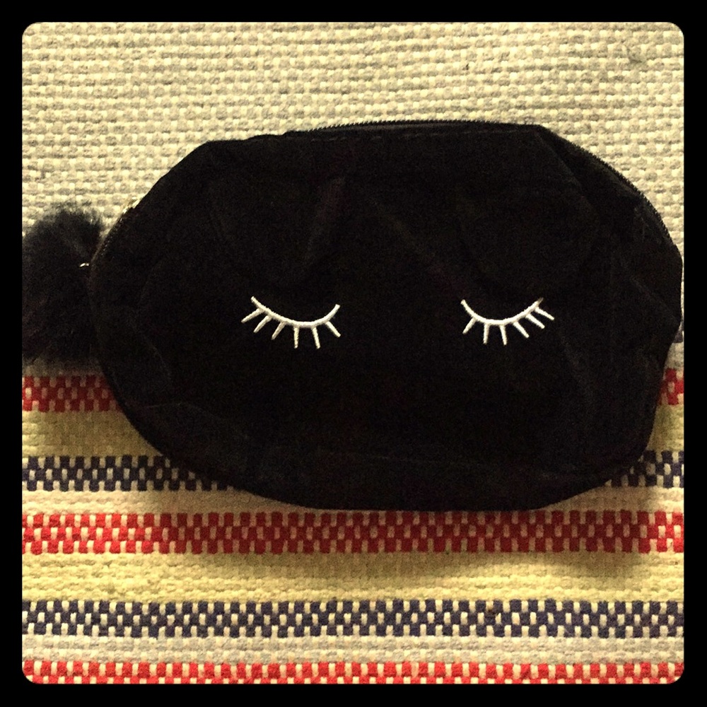 Cosmetic bag